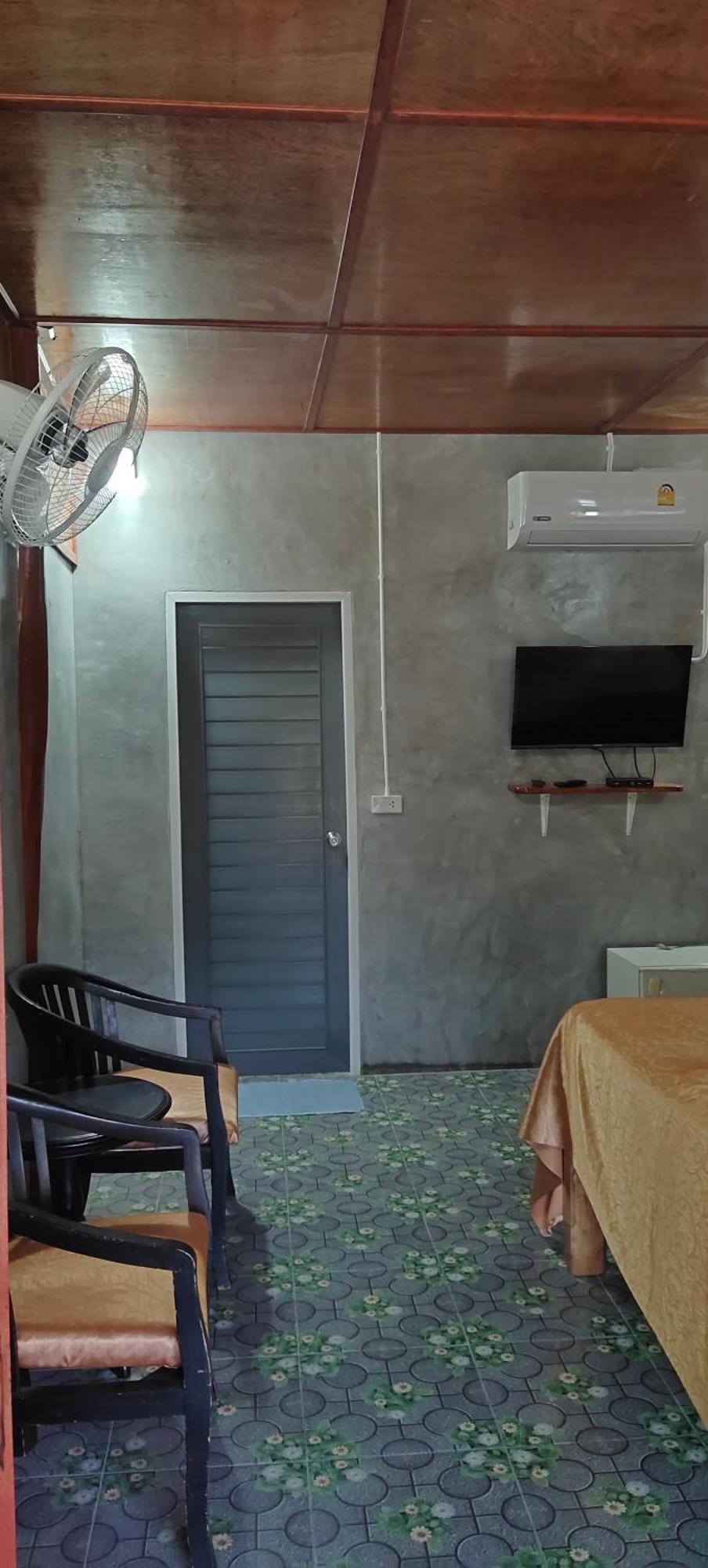 ลีลา โฮมสเตย์ Leela Homestay Chang Klang District Exteriér fotografie